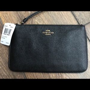 Coach Crossgrain Leather Large Wristlet - Black